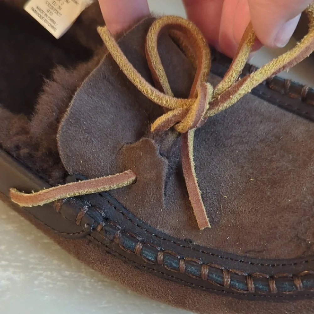 Brown‎ Suede Moccasin Slippers with Shearling Lining Kids size 3